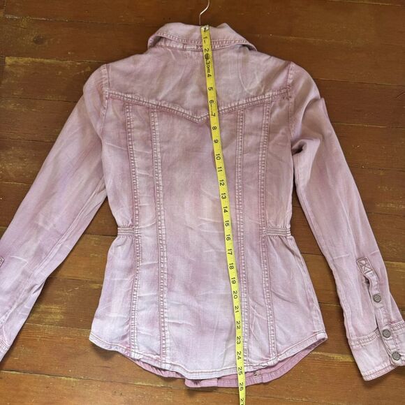 GUESS Pink Distressed Jacket Snap Front Shirt Jacket Cinched Grunge Fairy Y2K s - Picture 9 of 9